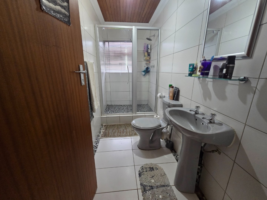 2 Bedroom Property for Sale in Pellissier Free State